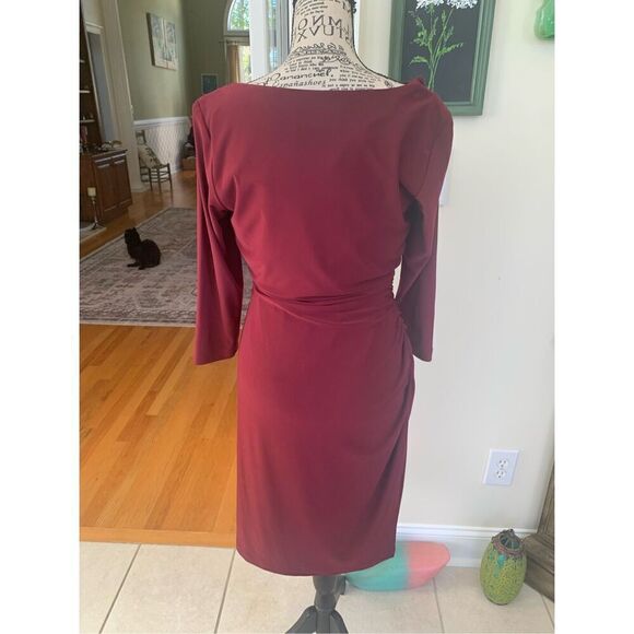 Ronni Nicole Fitted Burgundy Dress - Picture 4 of 8